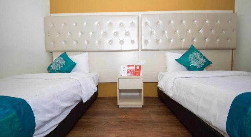 Oyo 114 Sandpiper Hotel Куала-Лумпур Экстерьер фото